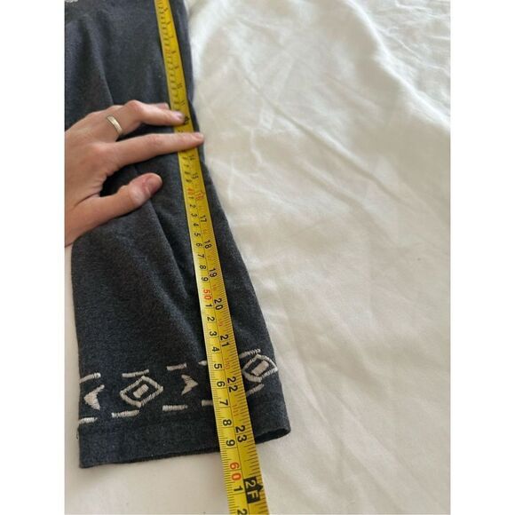 Monroe Main Size L Aztec Southwest Long sleeve Top - Picture 4 of 5